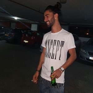 Meet your Posher, Yotam